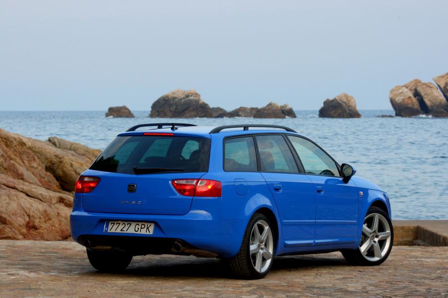  Seat Exeo ST 2009 года  (фото 82 из 203)